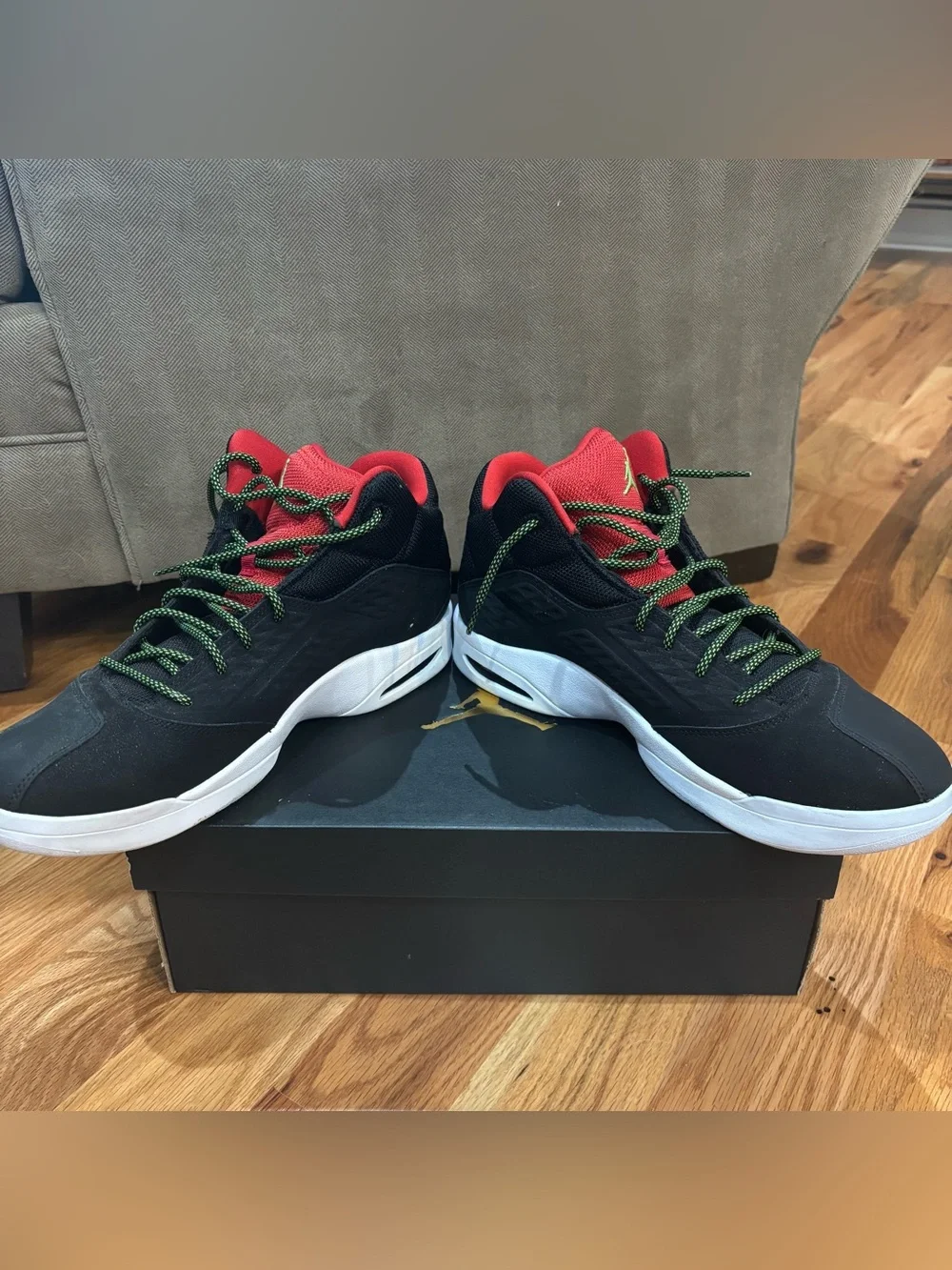 Mens Nike Jordans New School (768901-013) Black, Red & Green Size 12 W/ Box